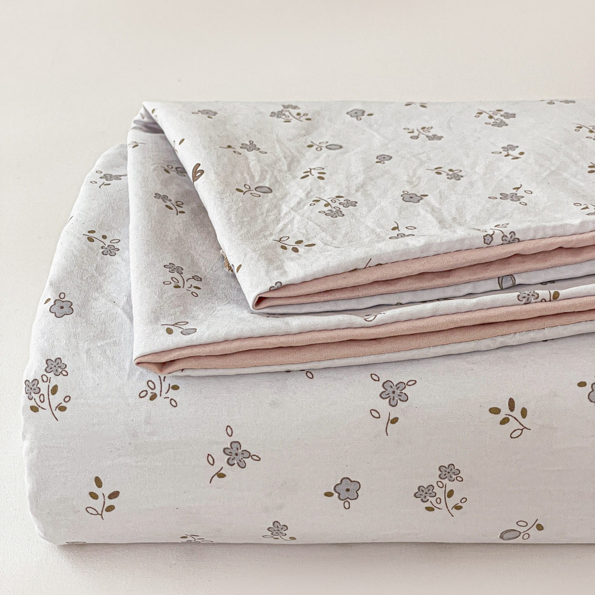 91家纺网 家纺一手货源 找家纺 纽缦家纺 2026新款A类105g四件套古法水洗棉单床单床单单件 恋空灰