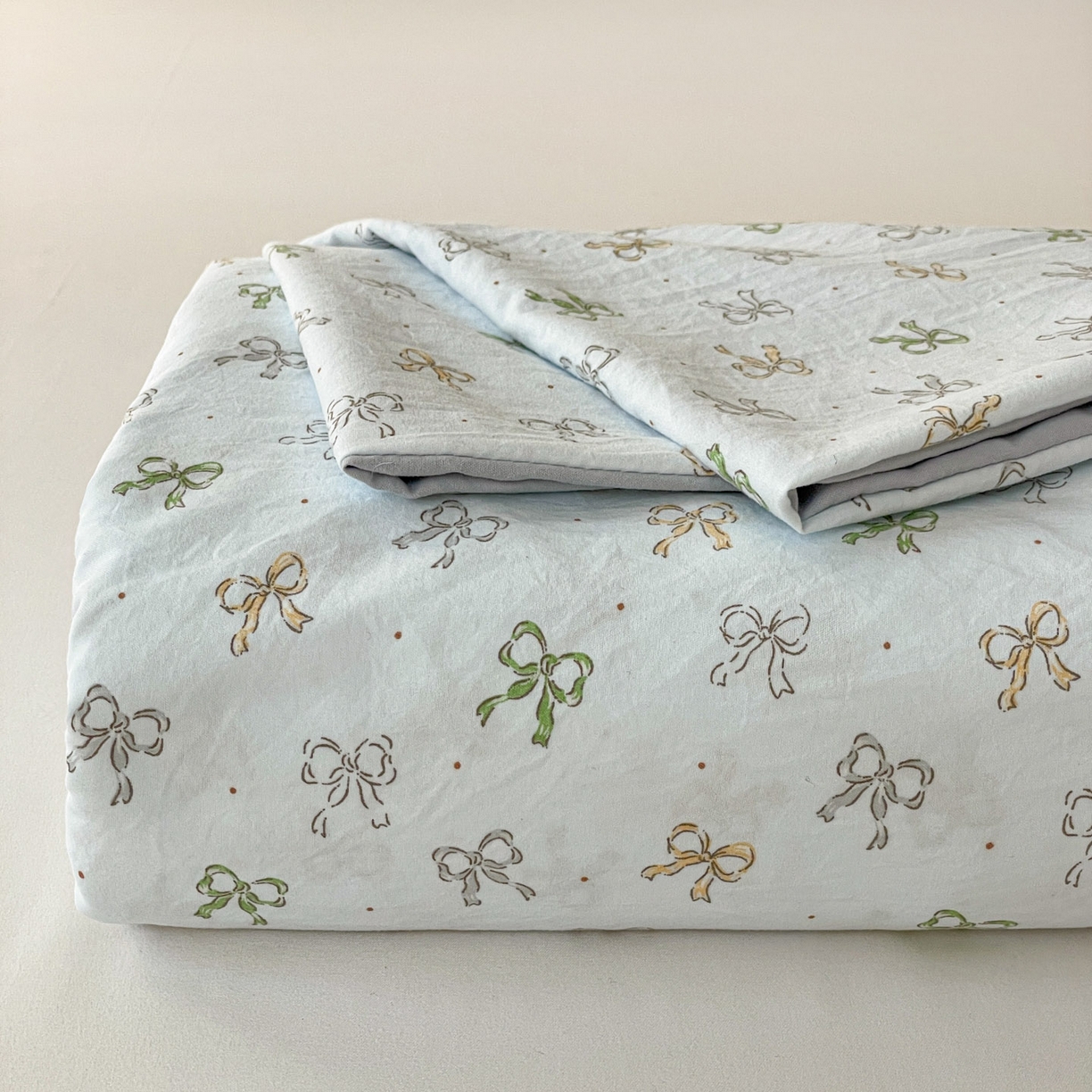 91家纺网 家纺一手货源 找家纺 纽缦家纺 2026新款A类105g四件套古法水洗棉单床单床单单件 铃兰兰