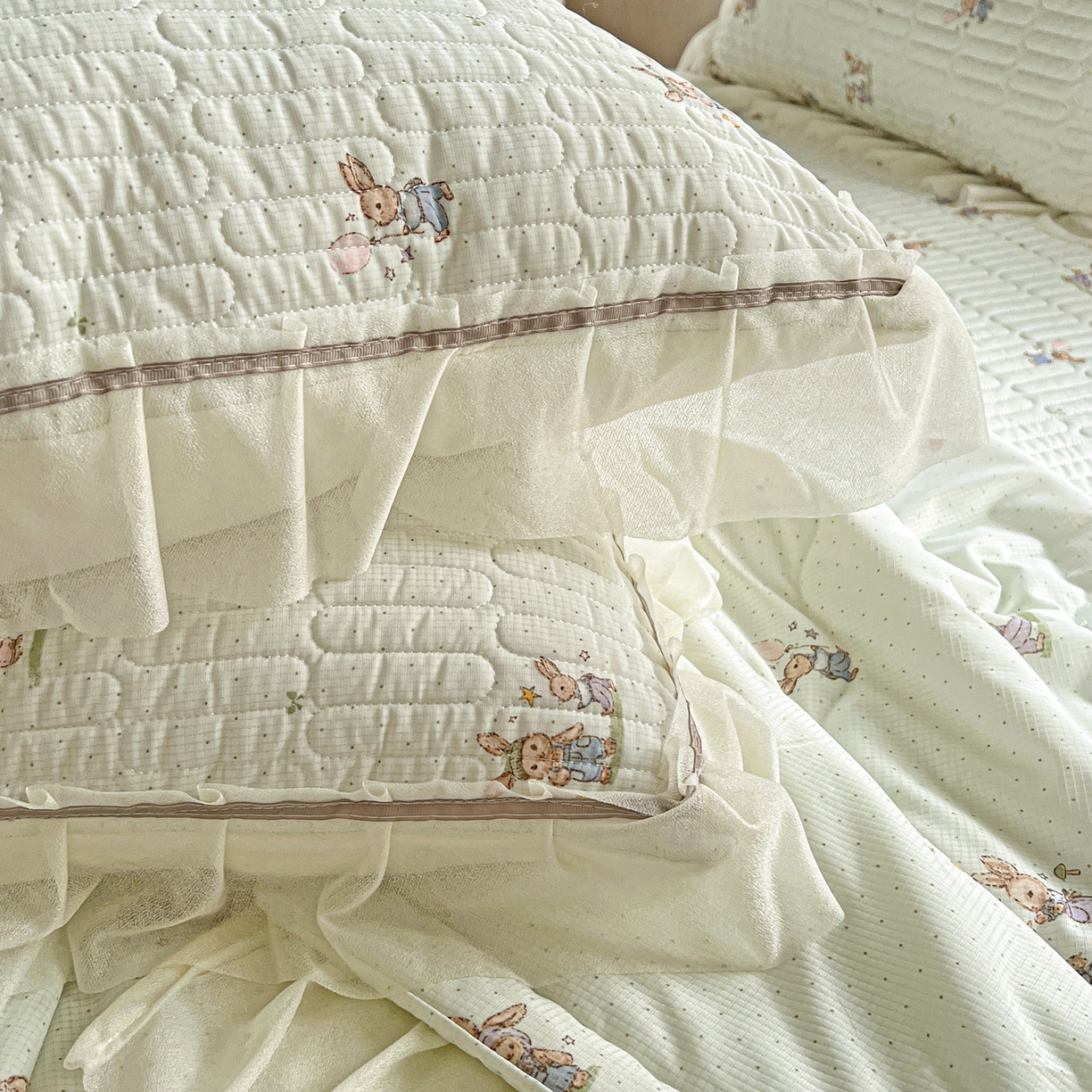 91家纺网 家纺一手货源 找家纺 富米莱单品馆 2026新款高奢维密花边冰肤格凉感夏凉被床盖夏被四件套 夏被床盖-青屿小兔