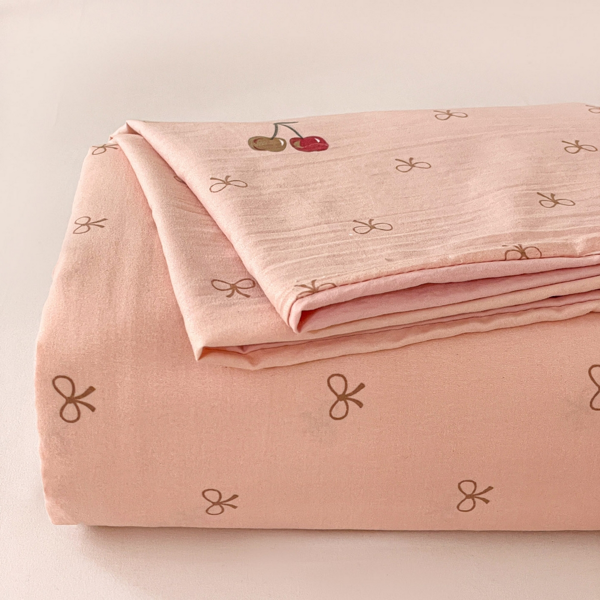 91家纺网 家纺一手货源 找家纺 纽缦家纺 2026新款A类105g四件套古法水洗棉单床单床单单件 梦樱粉