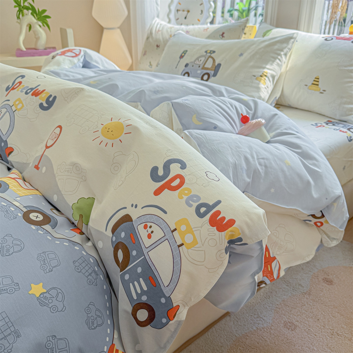 91家纺网 家纺一手货源 找家纺 女子家纺 2026新款全棉印花四件套系列 汽车嘟嘟