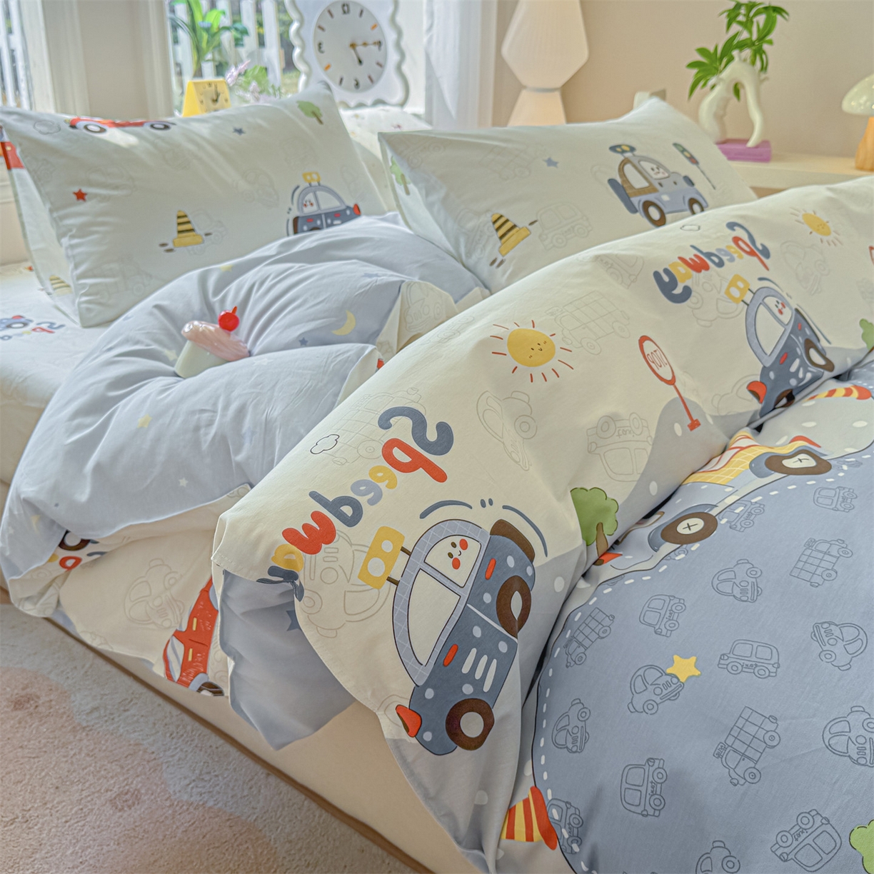 91家纺网 家纺一手货源 找家纺 女子家纺 2026新款全棉印花四件套系列 汽车嘟嘟