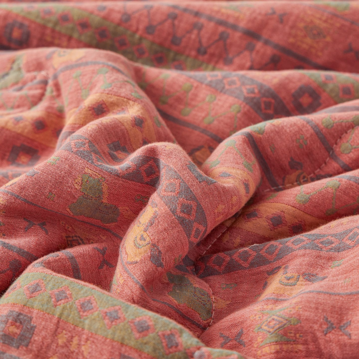 91家纺网 家纺一手货源 找家纺 睡棉坊 2026新款全棉色织提花双层纱夏被全棉夏凉被里外全棉天然棉花被 吉祥小马-粉