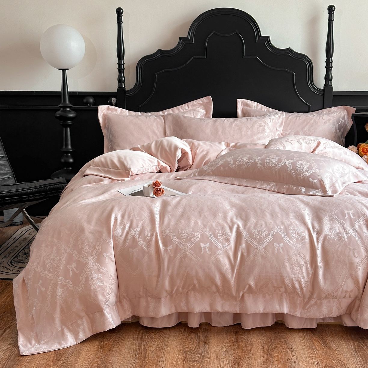 91家纺网 家纺一手货源 找家纺 提花大世界 2026新款简奢被套款水洗真丝天丝提花丝滑床单床盖四件套 巴黎邂逅-胭脂玉