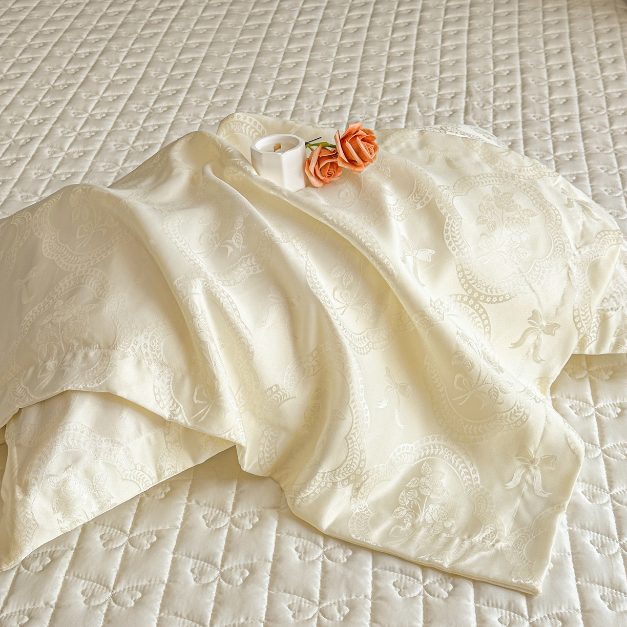 91家纺网 家纺一手货源 找家纺 提花大世界 2026新款简奢被套款水洗真丝天丝提花丝滑床单床盖四件套 巴黎邂逅-玉瓷白