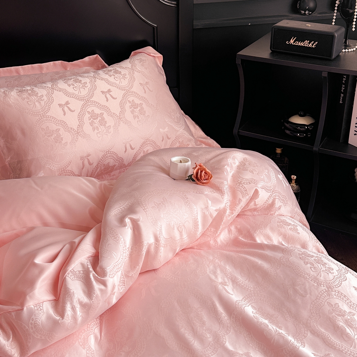 91家纺网 家纺一手货源 找家纺 提花大世界 2026新款简奢被套款水洗真丝天丝提花丝滑床单床盖四件套 巴黎邂逅-甜心粉