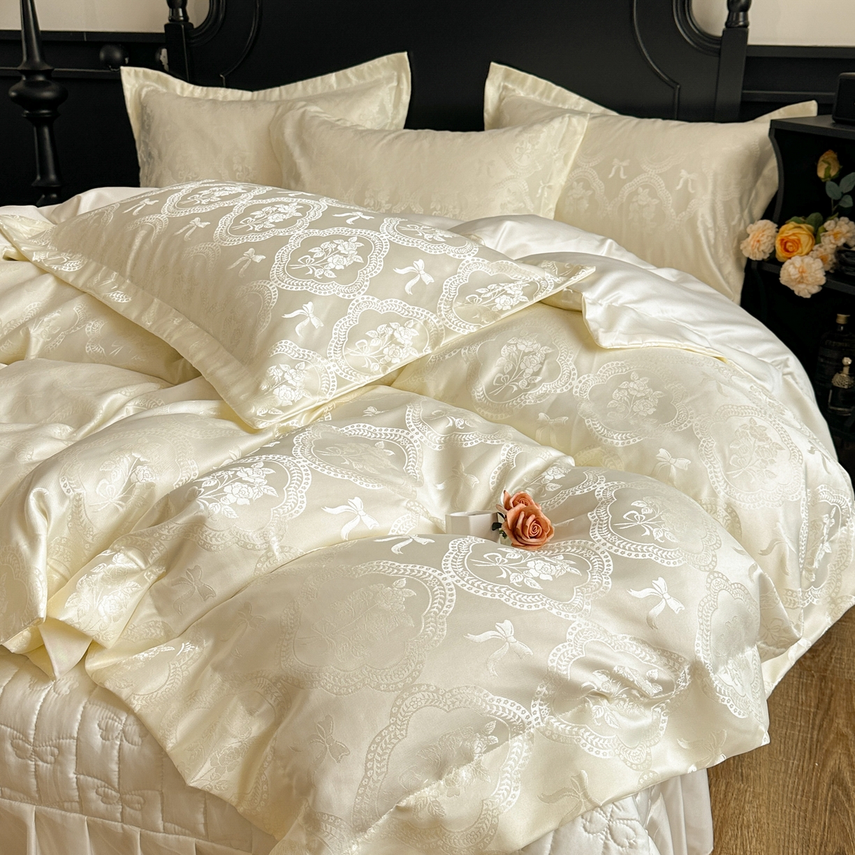 91家纺网 家纺一手货源 找家纺 提花大世界 2026新款简奢被套款水洗真丝天丝提花丝滑床单床盖四件套 巴黎邂逅-玉瓷白