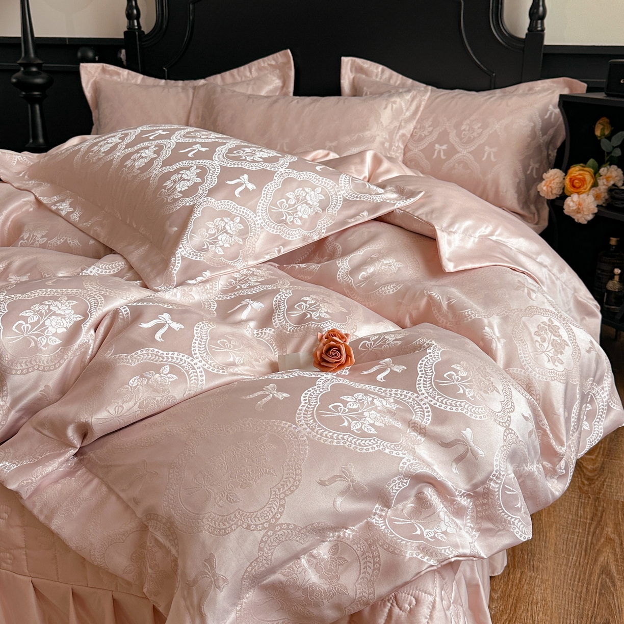 91家纺网 家纺一手货源 找家纺 提花大世界 2026新款简奢被套款水洗真丝天丝提花丝滑床单床盖四件套 巴黎邂逅-胭脂玉