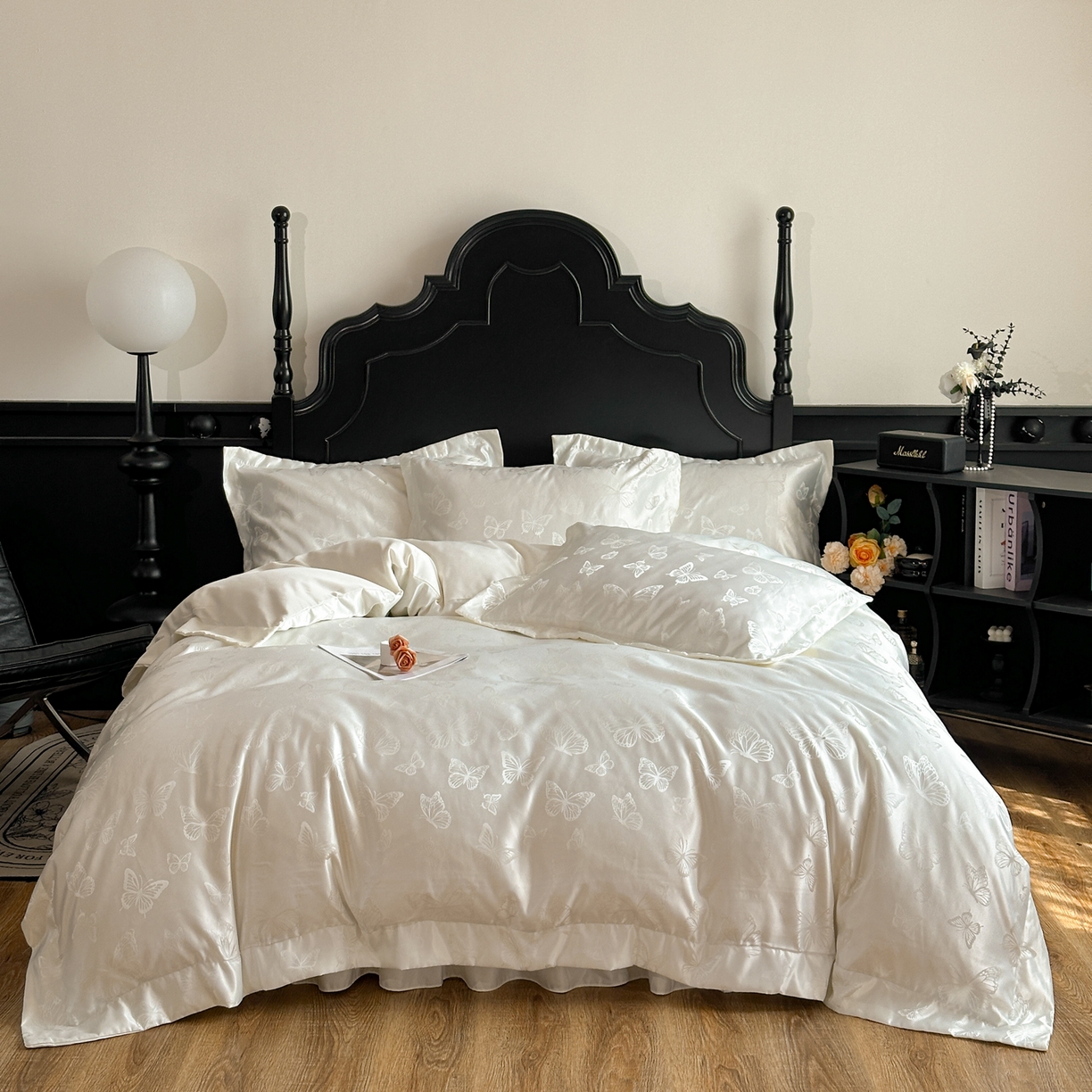 91家纺网 家纺一手货源 找家纺 提花大世界 2026新款简奢被套款水洗真丝天丝提花丝滑床单床盖四件套 谍影流光-月光白