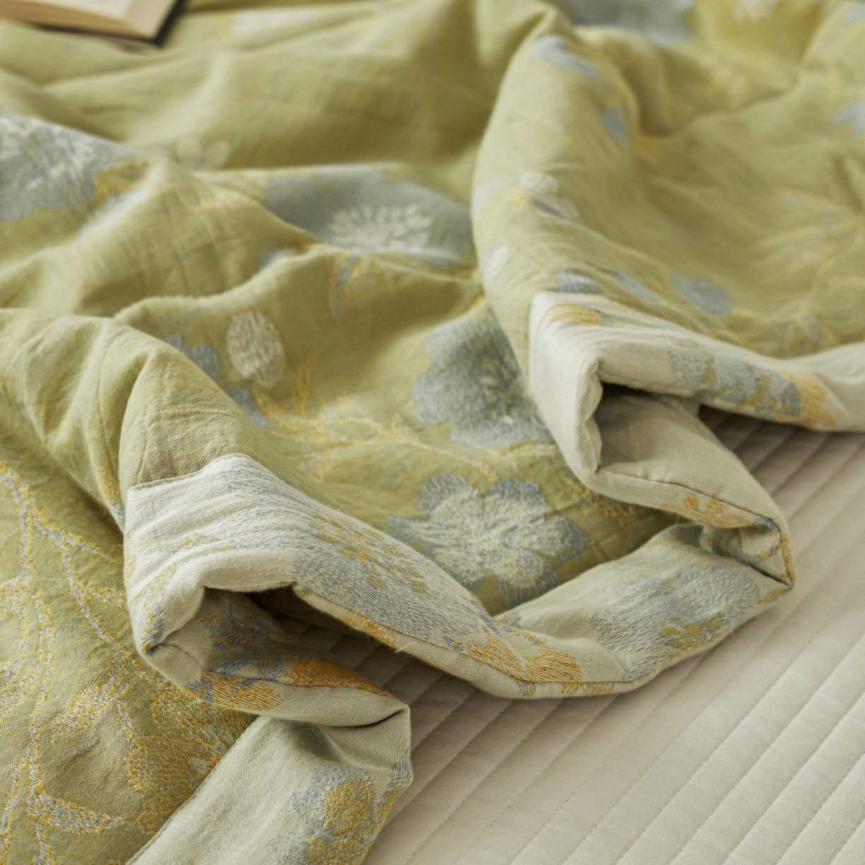 91家纺网 家纺一手货源 找家纺 睡棉坊 2026新款全棉色织提花双层纱夏被全棉夏凉被里外全棉天然棉花被 锦上添花-提夫尼蓝