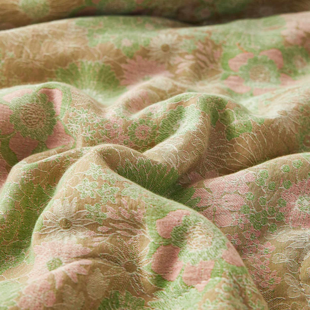 91家纺网 家纺一手货源 找家纺 睡棉坊 2026新款全棉色织提花双层纱夏被全棉夏凉被里外全棉天然棉花被 山野来信-蜜粉绿