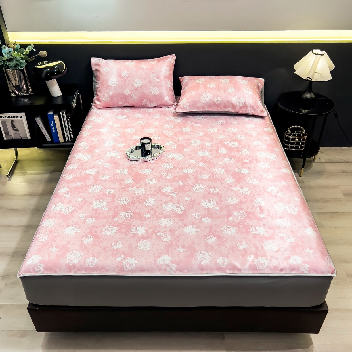 91家纺网 家纺一手货源 找家纺 柏薇 2026新款数码印花超级凉感席床笠款 时见