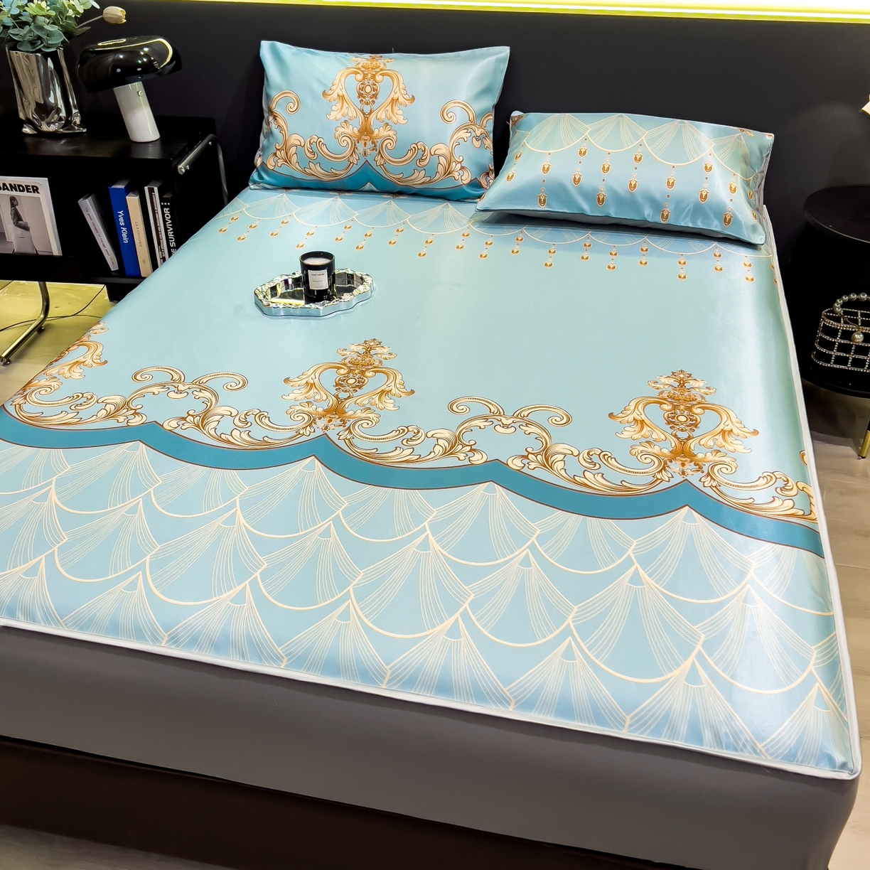 91家纺网 家纺一手货源 找家纺 柏薇 2026新款数码印花超级凉感席床笠款 牧夏