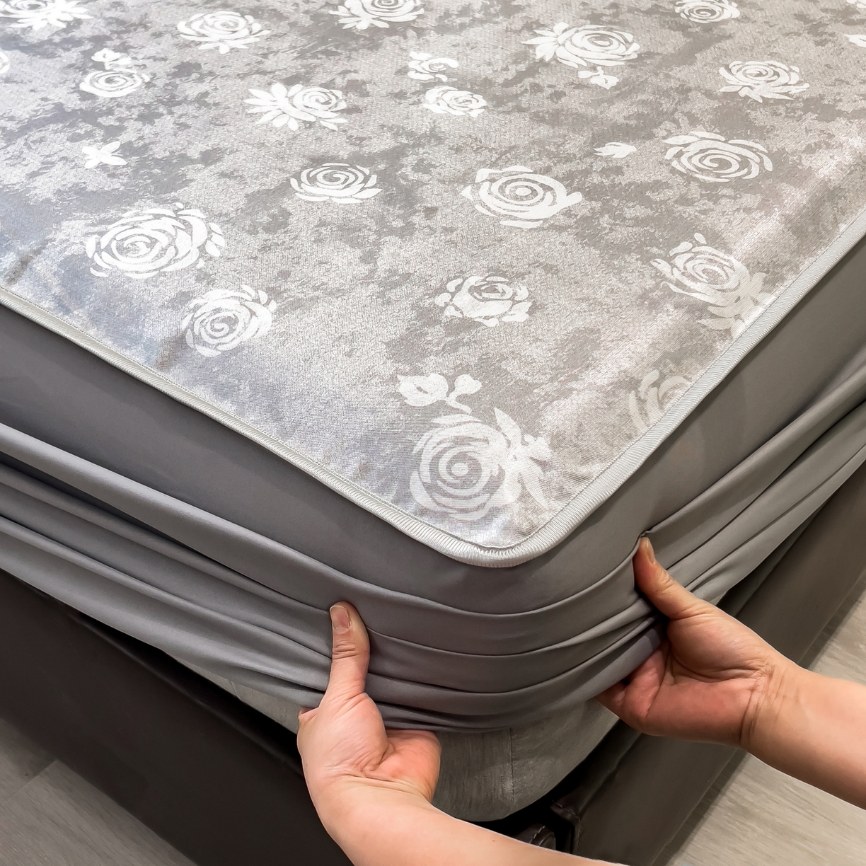 91家纺网 家纺一手货源 找家纺 柏薇 2026新款数码印花超级凉感席床笠款 予光