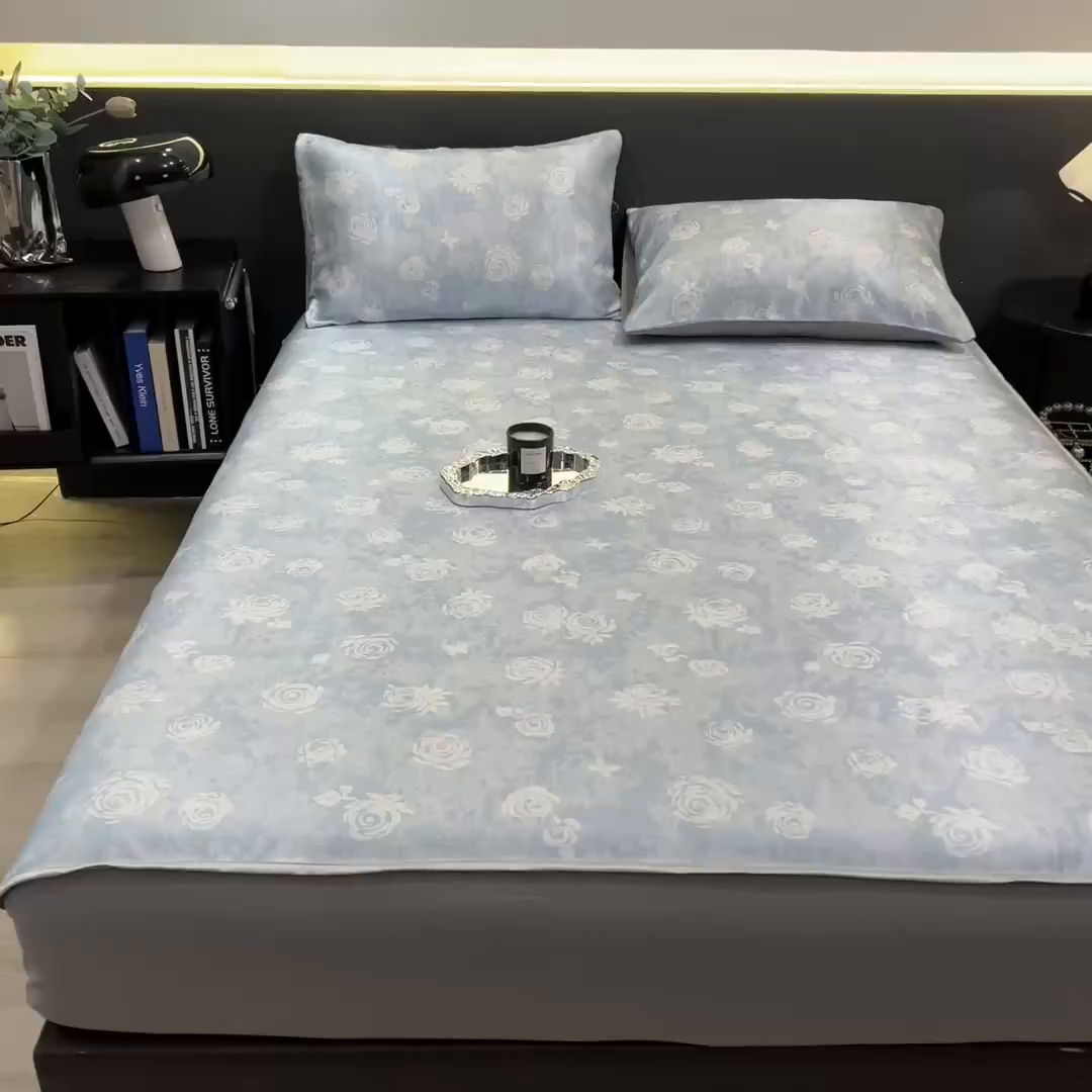 91家纺网 家纺一手货源 找家纺 柏薇 2026新款数码印花超级凉感席床笠款 初墨