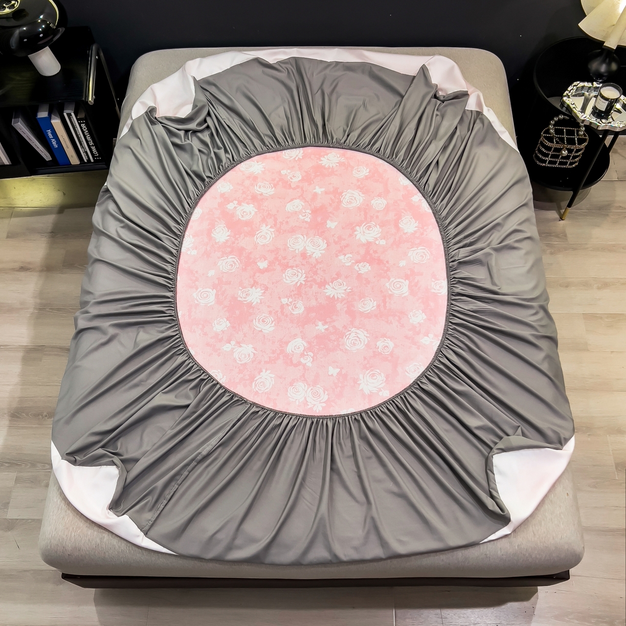 91家纺网 家纺一手货源 找家纺 柏薇 2026新款数码印花超级凉感席床笠款 时见