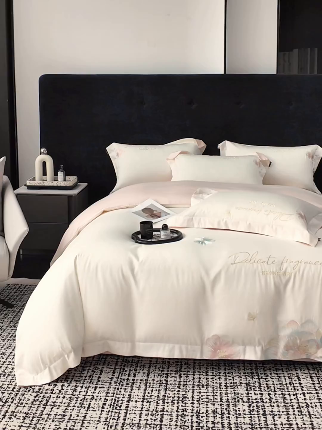 91家纺网 家纺一手货源 找家纺 莱势 2026新品A类50支高密贡缎长绒棉四件套-花枝里系列 花枝里-白拼粉