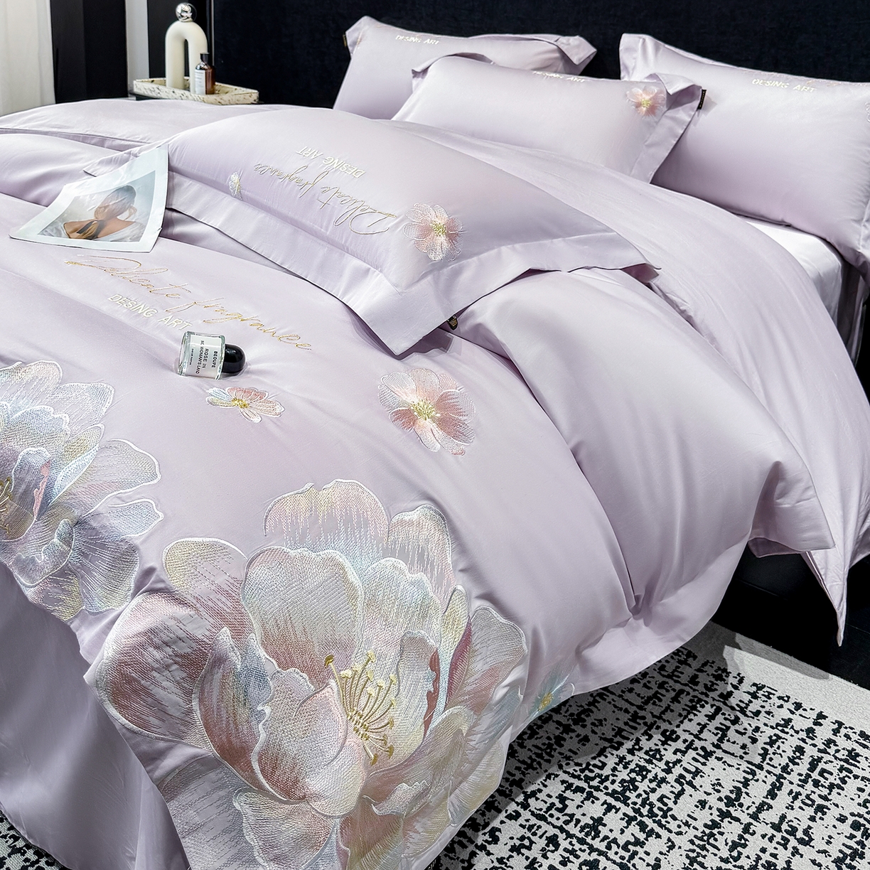 91家纺网 家纺一手货源 找家纺 莱势 2026新品A类50支高密贡缎长绒棉四件套-花枝里系列 花枝里-香芋紫