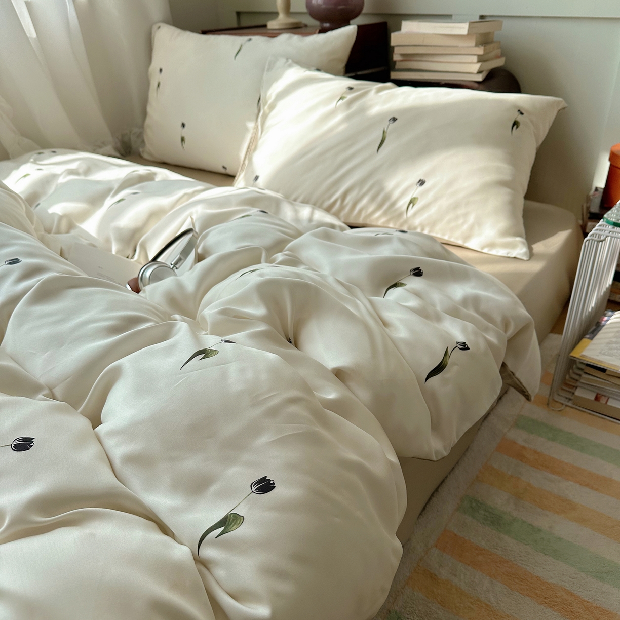 91家纺网 家纺一手货源 找家纺 爱彼家纺 2026新款亲肤印花柔软睡眠床品四件套-冰丝系列 冰丝-奶杏郁金香