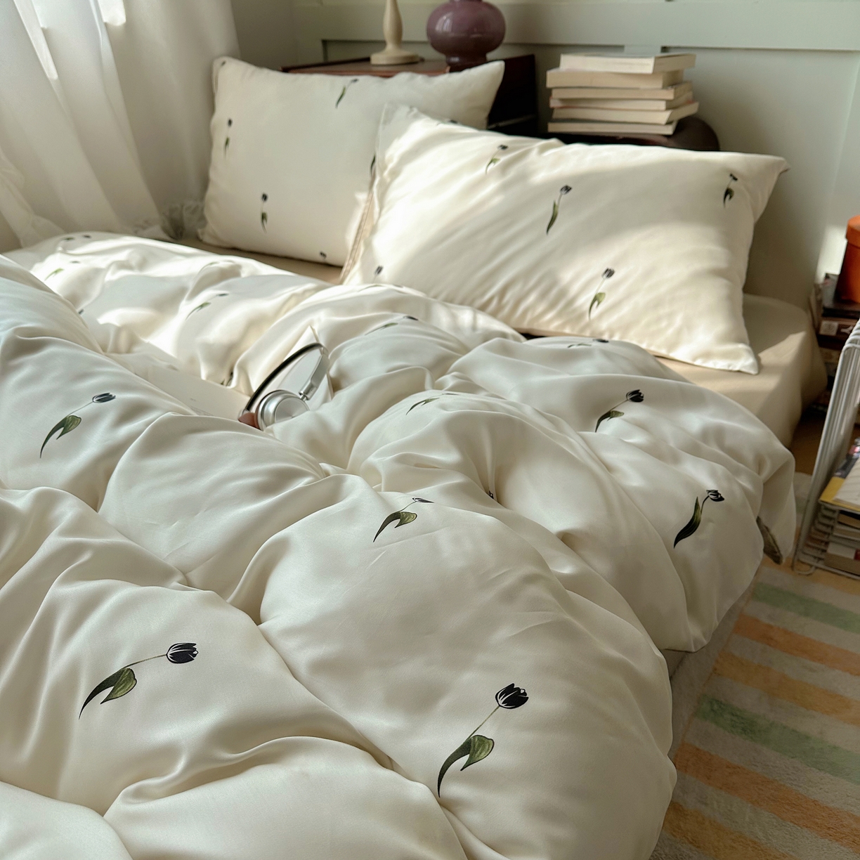 91家纺网 家纺一手货源 找家纺 爱彼家纺 2026新款亲肤印花柔软睡眠床品四件套-冰丝系列 冰丝-奶杏郁金香