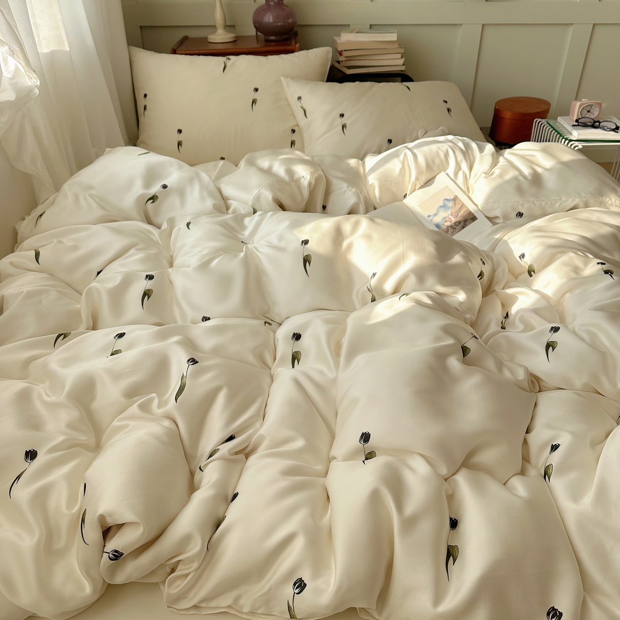 91家纺网 家纺一手货源 找家纺 爱彼家纺 2026新款亲肤印花柔软睡眠床品四件套-冰丝系列 冰丝-夜影郁香