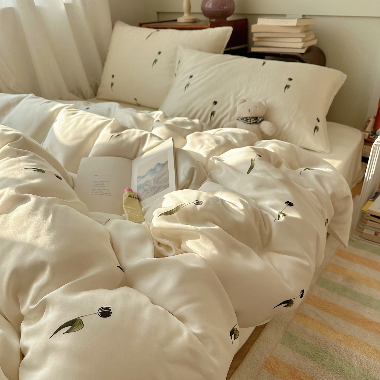 91家纺网 家纺一手货源 找家纺 爱彼家纺 2026新款亲肤印花柔软睡眠床品四件套-冰丝系列 冰丝-夜影郁香