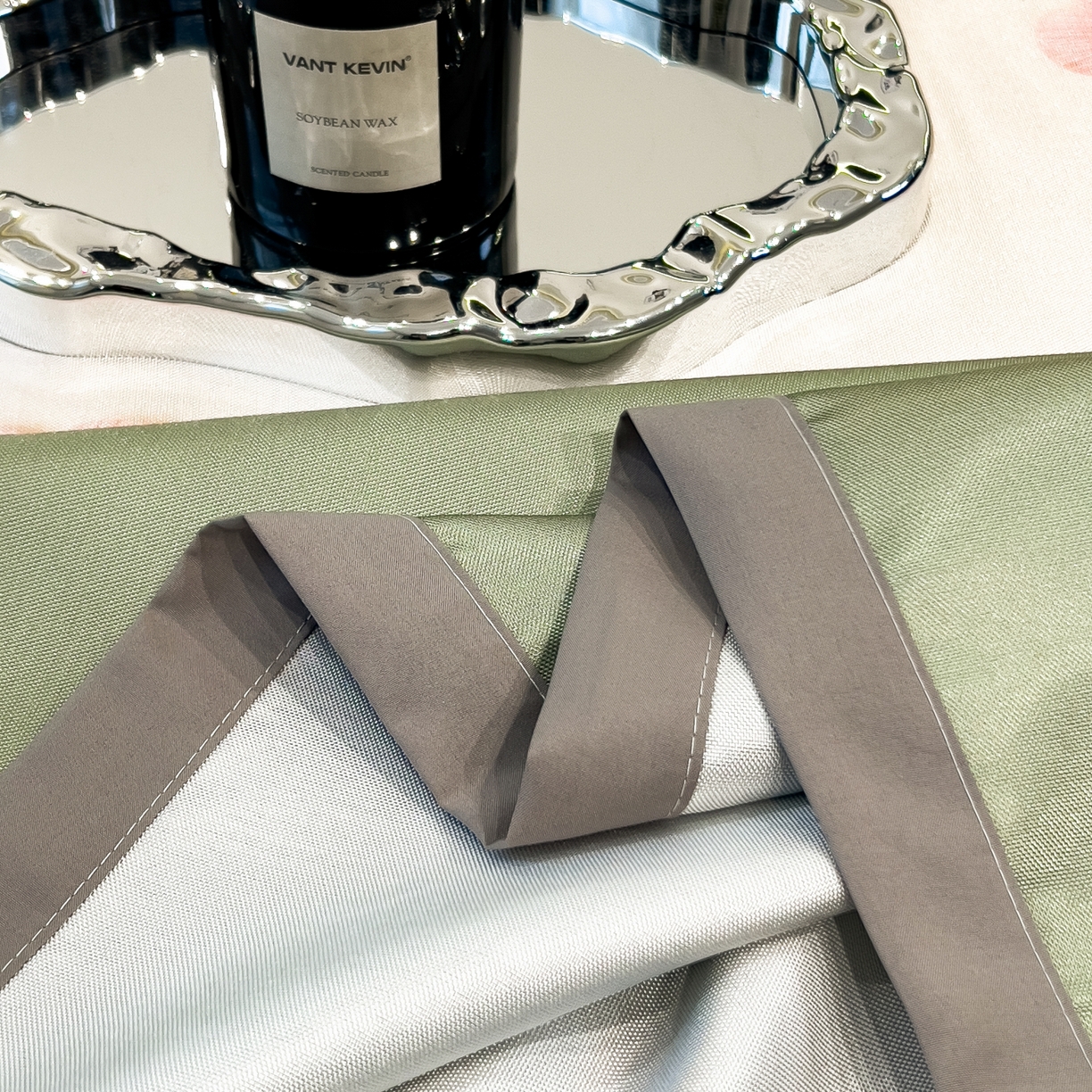 91家纺网 家纺一手货源 找家纺 柏薇 2026新款冰丝凉席床单款凉席三件套系列 桃花姬