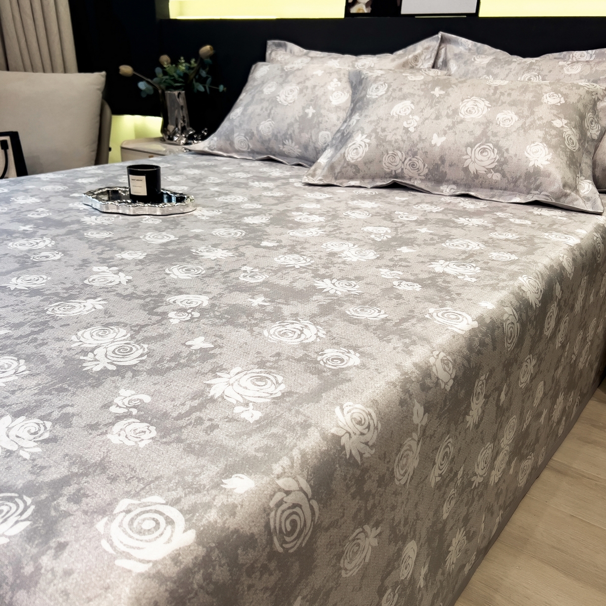 91家纺网 家纺一手货源 找家纺 柏薇 2026新款冰丝凉席床单款凉席三件套系列 予光