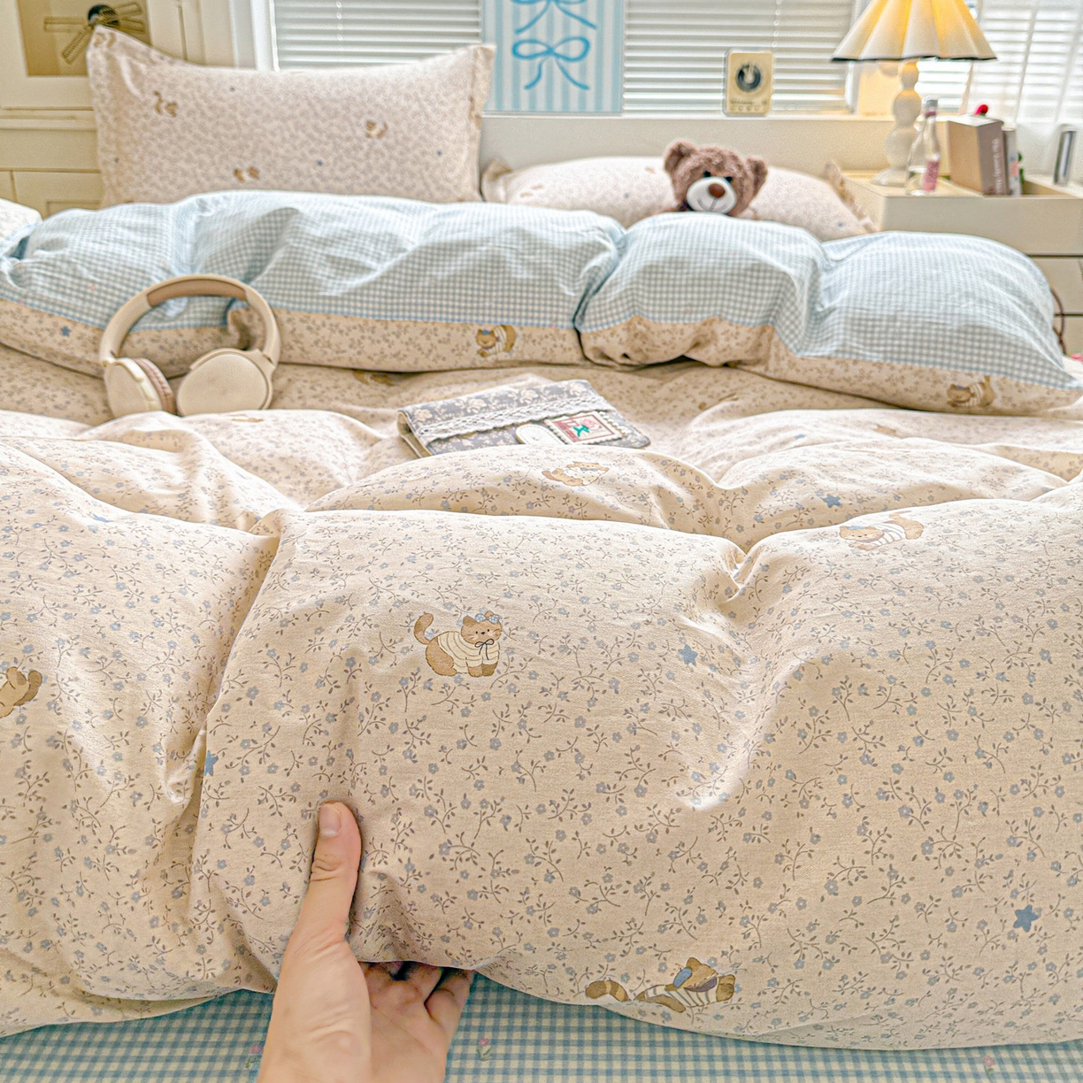 91家纺网 家纺一手货源 找家纺 董成龙家纺 2026春夏新款100%全棉纯棉印花四件套印花卡通系列三件套（喷气工艺） 明洞喵喵