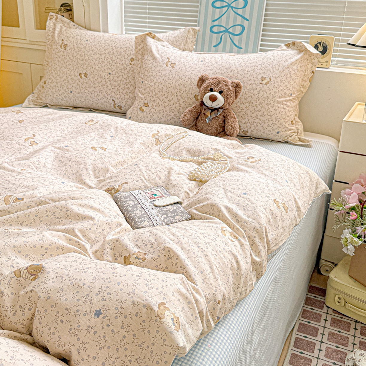 91家纺网 家纺一手货源 找家纺 董成龙家纺 2026春夏新款100%全棉纯棉印花四件套印花卡通系列三件套（喷气工艺） 明洞喵喵