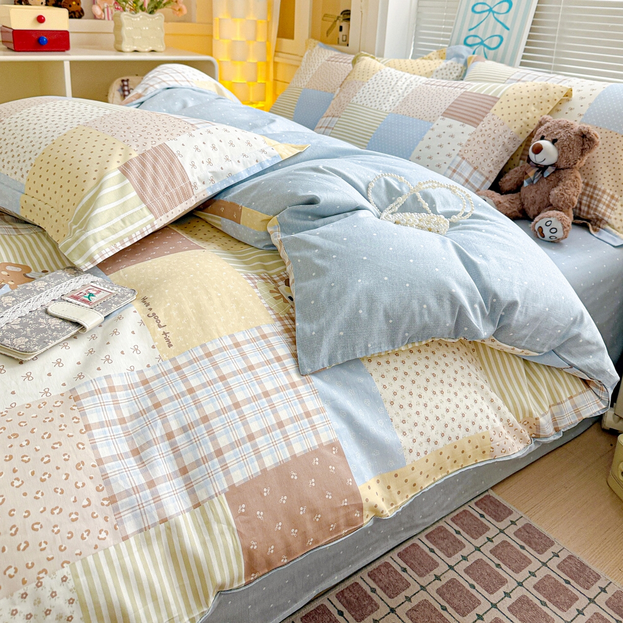 91家纺网 家纺一手货源 找家纺 董成龙家纺 2026春夏新款100%全棉纯棉印花四件套印花卡通系列三件套（喷气工艺） 拼布萌熊