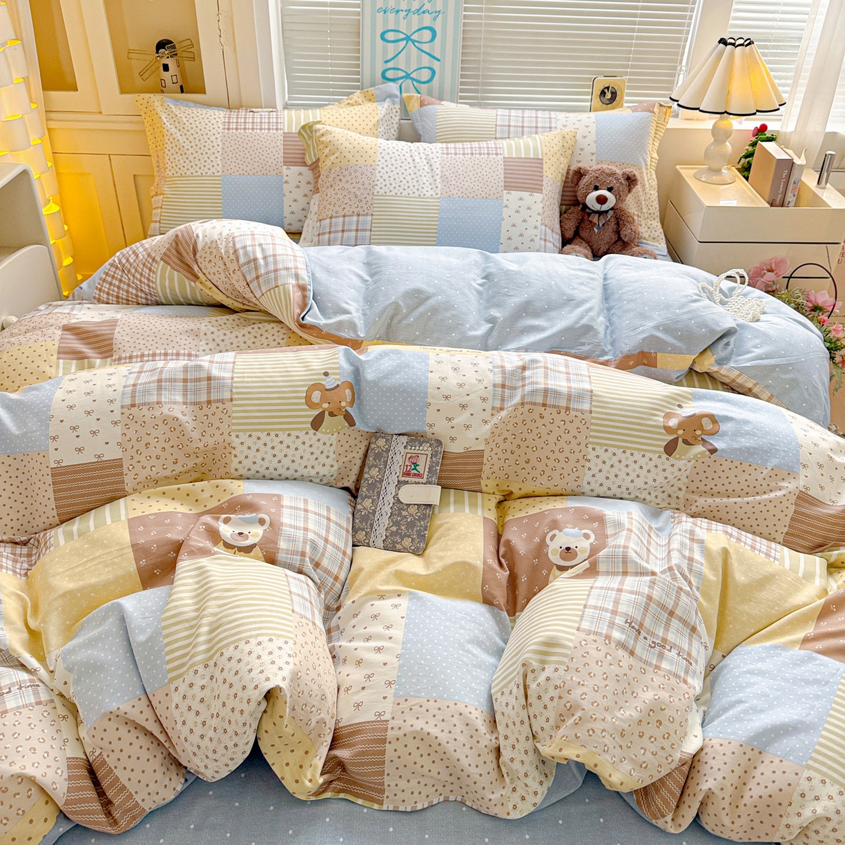 91家纺网 家纺一手货源 找家纺 董成龙家纺 2026春夏新款100%全棉纯棉印花四件套印花卡通系列三件套（喷气工艺） 拼布萌熊