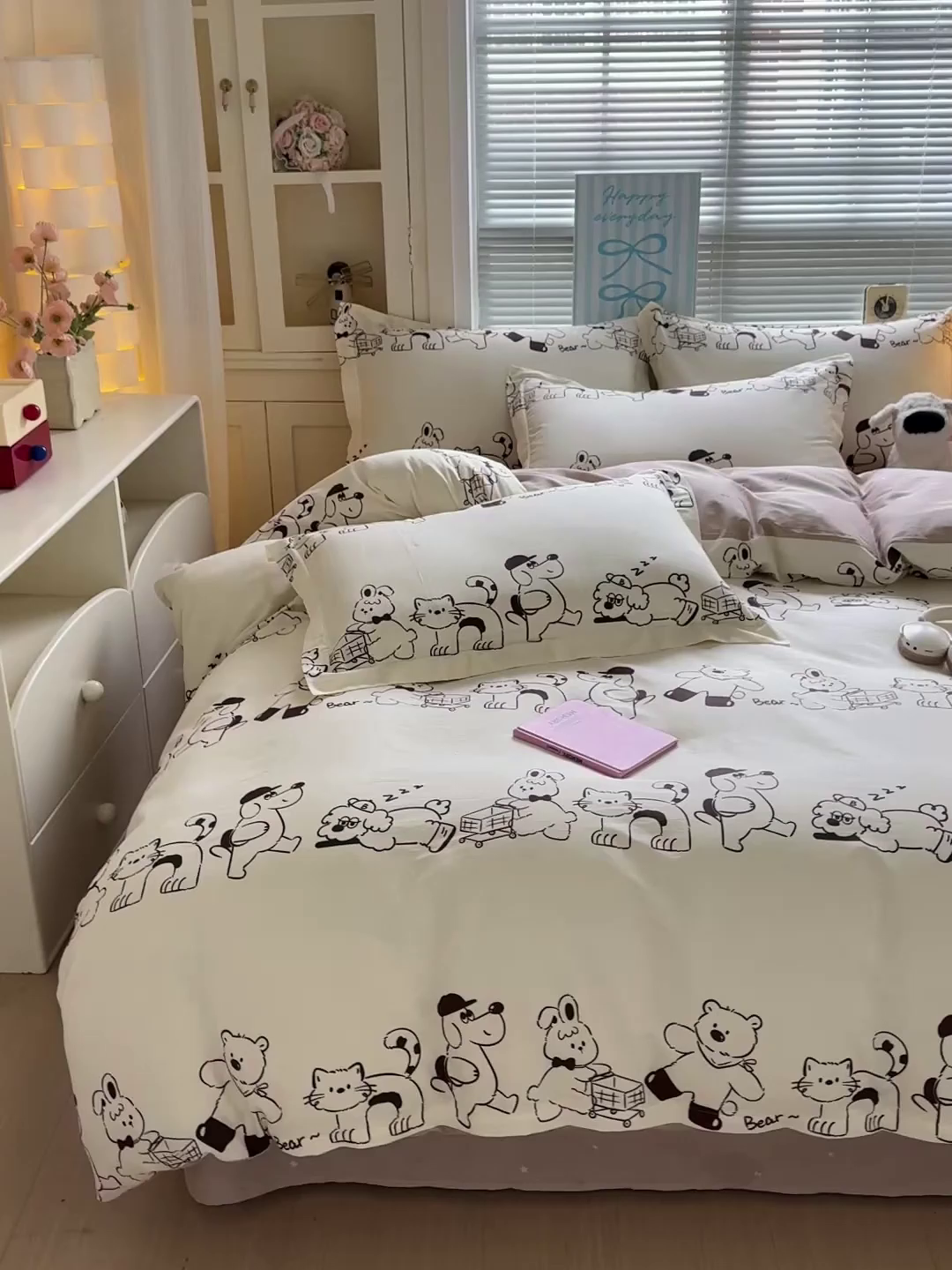 91家纺网 家纺一手货源 找家纺 董成龙家纺 2026春夏新款100%全棉纯棉印花四件套印花卡通系列三件套（喷气工艺） 时空漫游