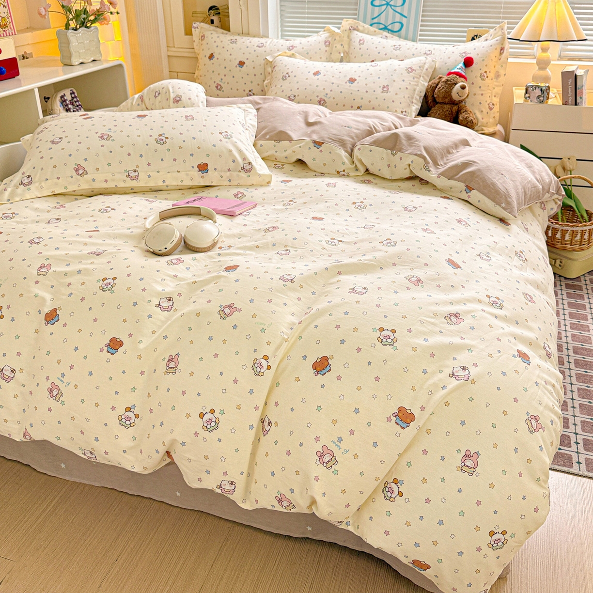 91家纺网 家纺一手货源 找家纺 董成龙家纺 2026春夏新款100%全棉纯棉印花四件套印花卡通系列三件套（喷气工艺） 甜梦喵语