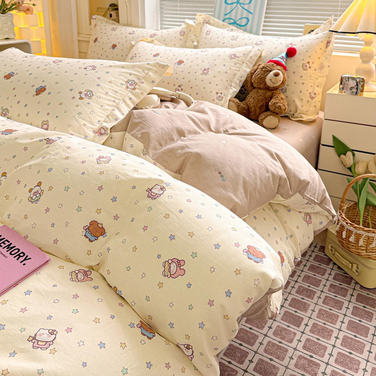 91家纺网 家纺一手货源 找家纺 董成龙家纺 2026春夏新款100%全棉纯棉印花四件套印花卡通系列三件套（喷气工艺） 甜梦喵语