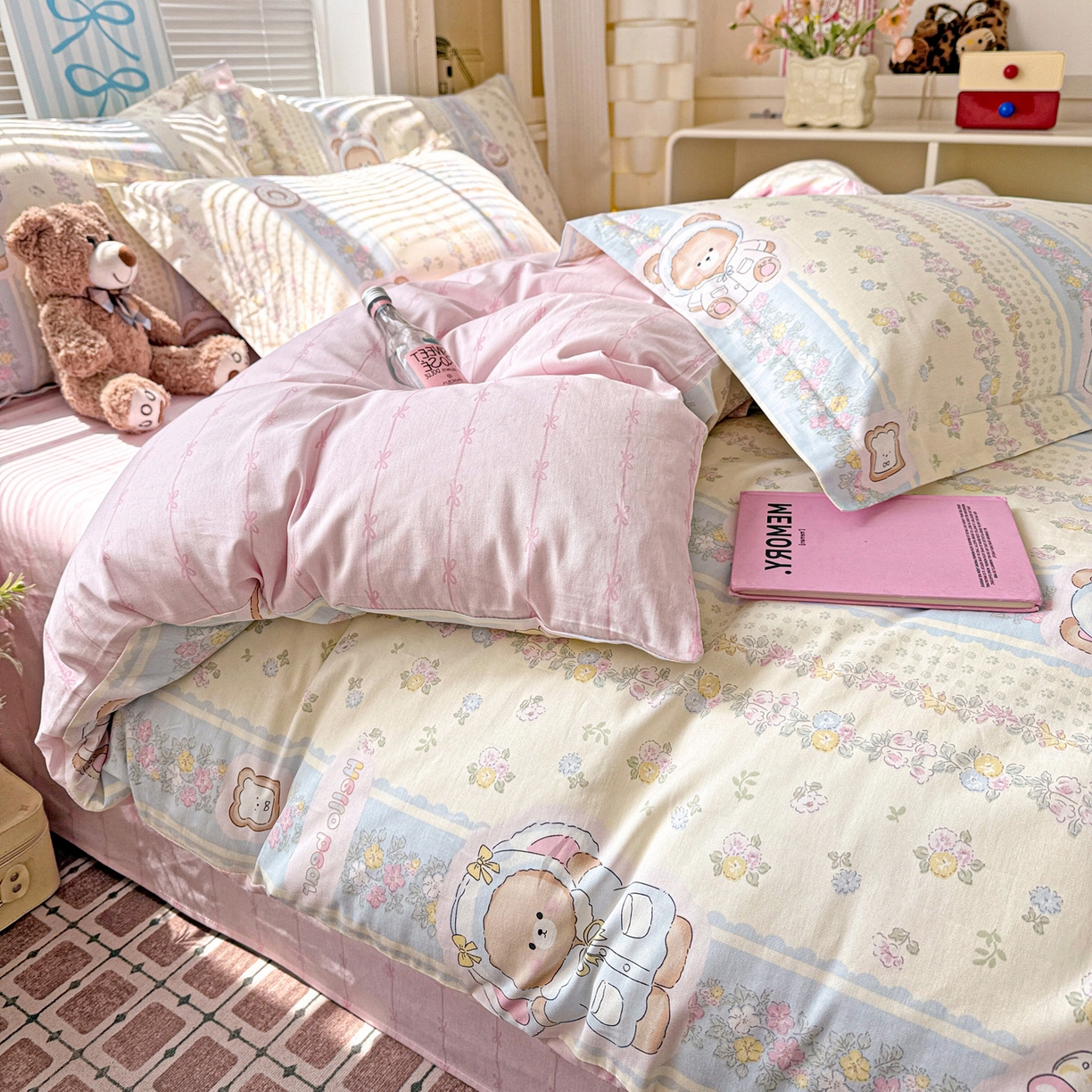 91家纺网 家纺一手货源 找家纺 董成龙家纺 2026春夏新款100%全棉纯棉印花四件套印花卡通系列三件套（喷气工艺） 甜甜圈小熊