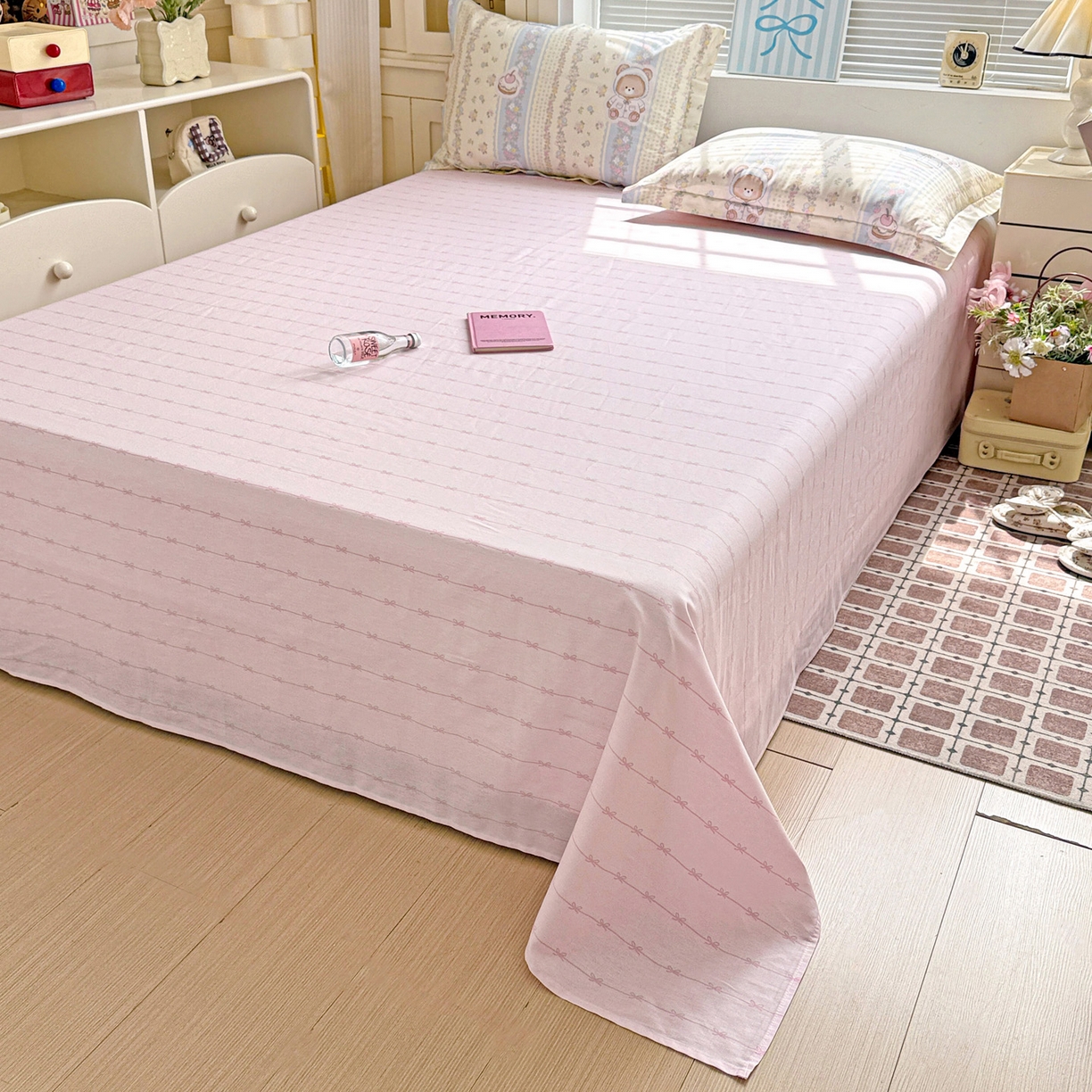 91家纺网 家纺一手货源 找家纺 董成龙家纺 2026春夏新款100%全棉纯棉印花四件套印花卡通系列三件套（喷气工艺） 甜甜圈小熊