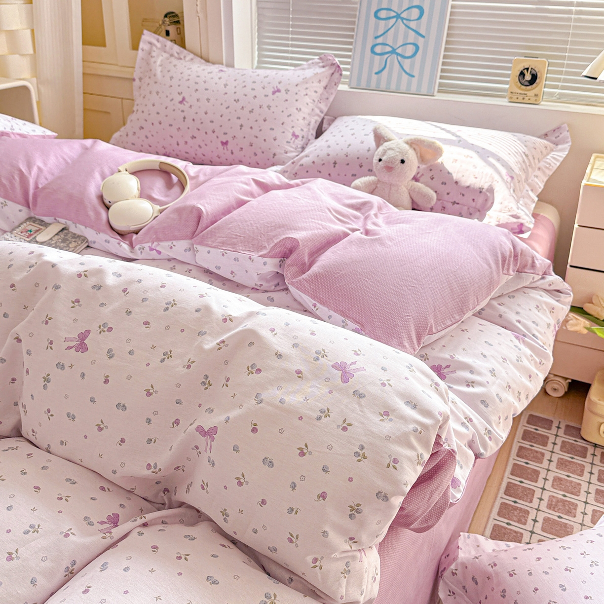 91家纺网 家纺一手货源 找家纺 董成龙家纺 2026春夏新款100%全棉纯棉印花四件套印花卡通系列三件套（喷气工艺） 童话花町