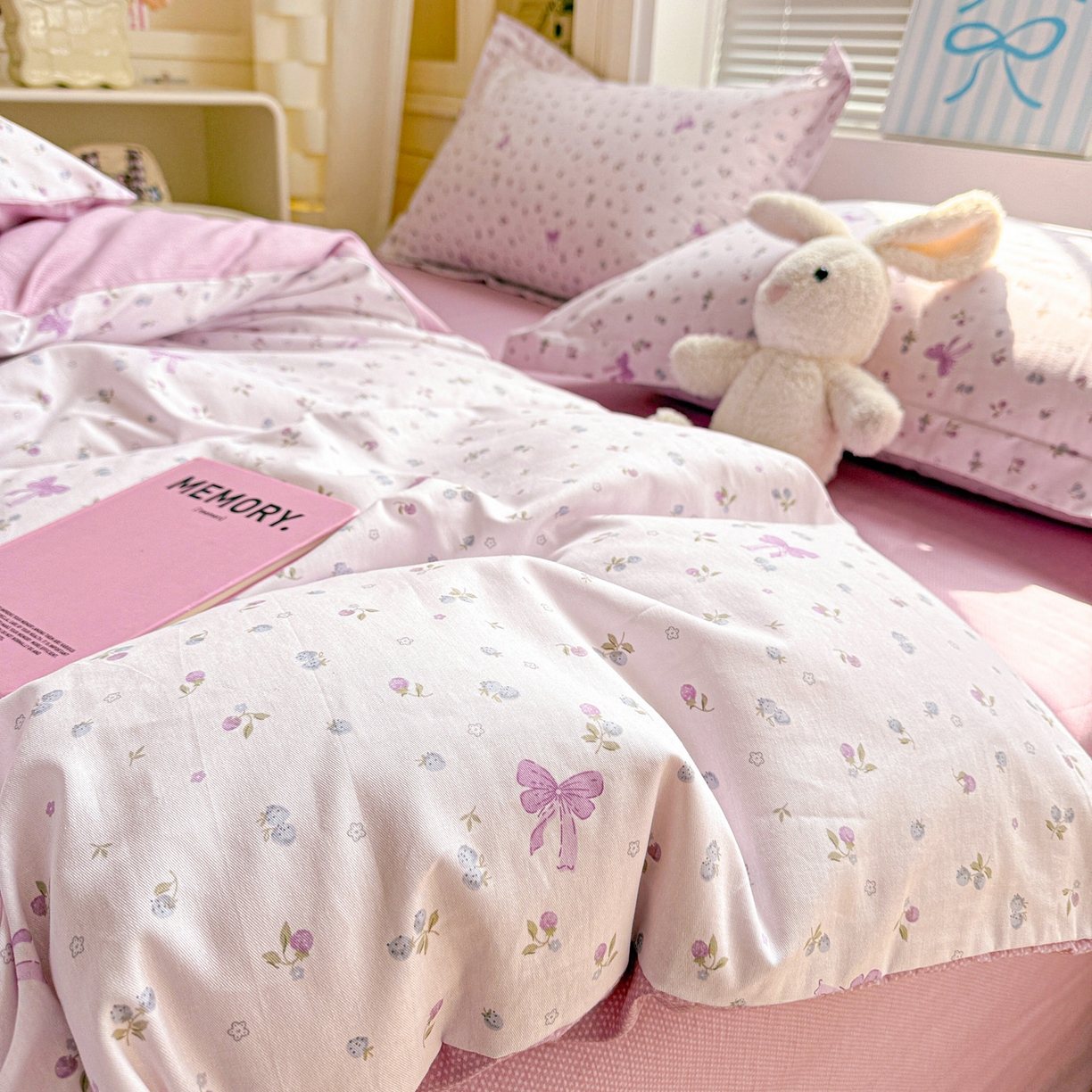 91家纺网 家纺一手货源 找家纺 董成龙家纺 2026春夏新款100%全棉纯棉印花四件套印花卡通系列三件套（喷气工艺） 童话花町