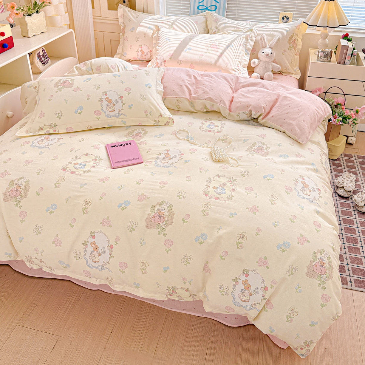 91家纺网 家纺一手货源 找家纺 董成龙家纺 2026春夏新款100%全棉纯棉印花四件套印花卡通系列三件套（喷气工艺） 兔茶春序