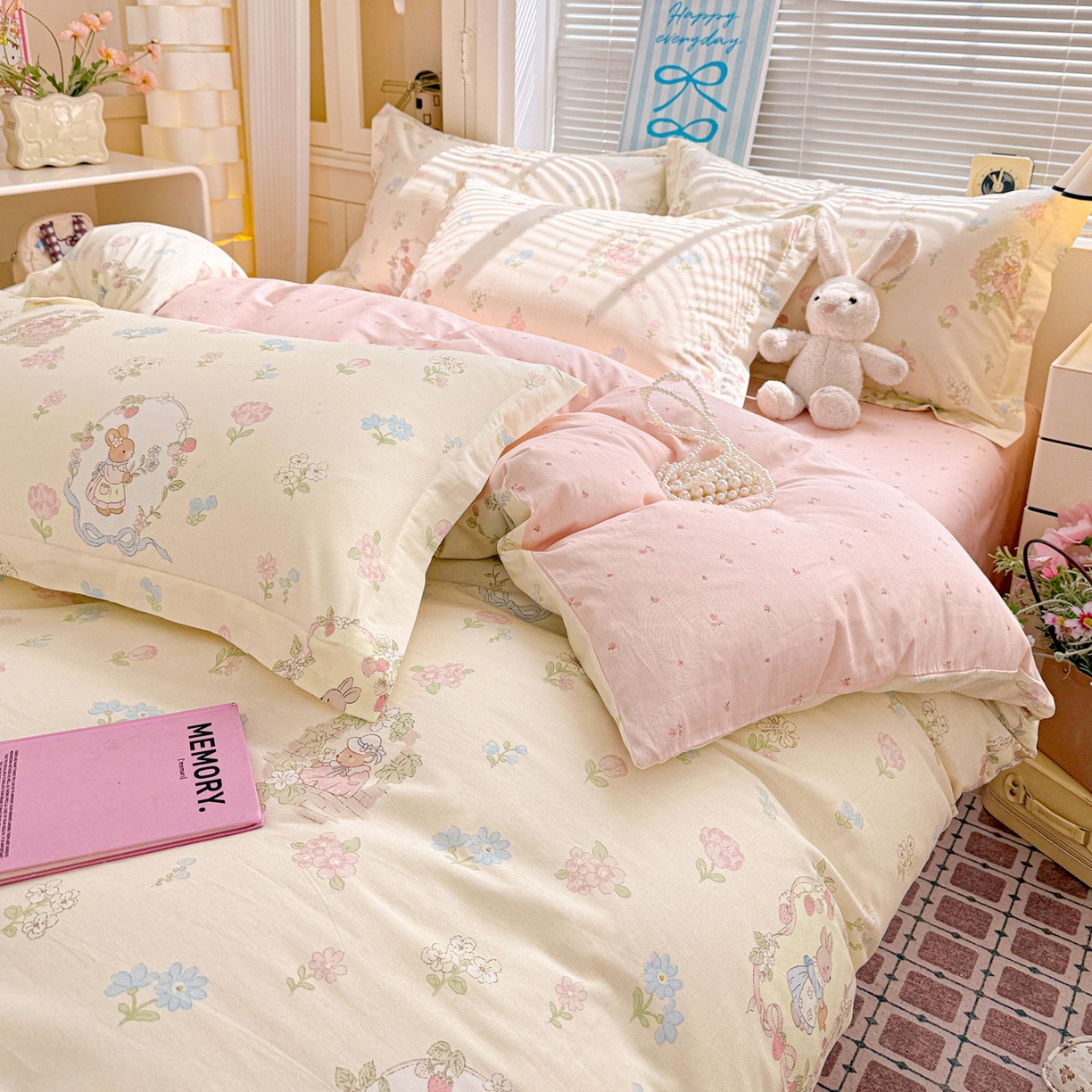 91家纺网 家纺一手货源 找家纺 董成龙家纺 2026春夏新款100%全棉纯棉印花四件套印花卡通系列三件套（喷气工艺） 兔茶春序