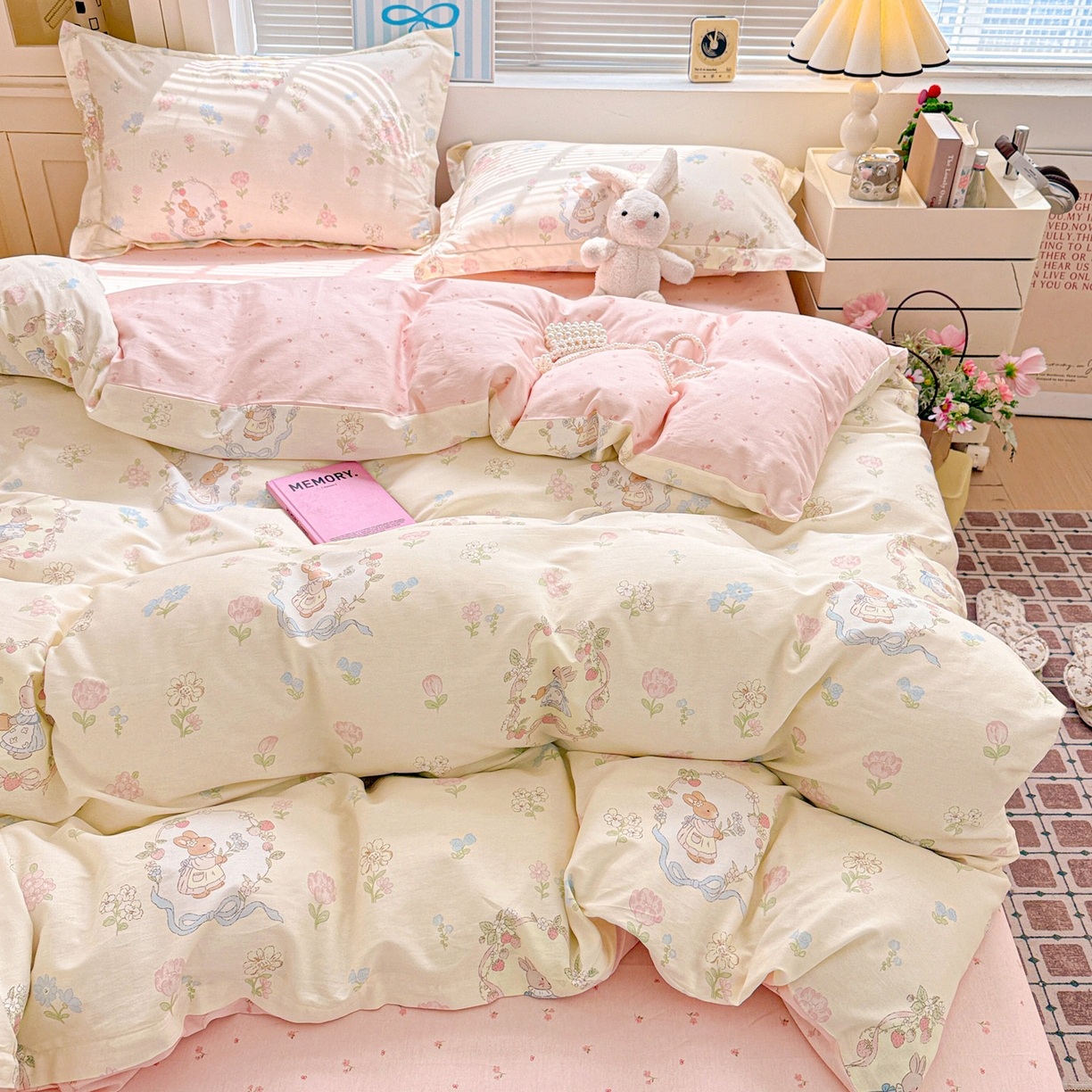 91家纺网 家纺一手货源 找家纺 董成龙家纺 2026春夏新款100%全棉纯棉印花四件套印花卡通系列三件套（喷气工艺） 兔茶春序