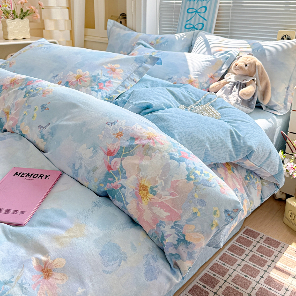 91家纺网 家纺一手货源 找家纺 董成龙家纺 2026春夏新款100%全棉纯棉印花四件套印花卡通系列三件套（喷气工艺） 雾里寻花