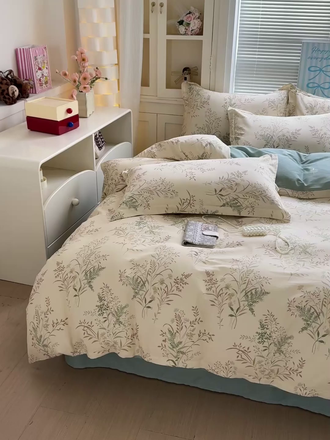 91家纺网 家纺一手货源 找家纺 董成龙家纺 2026春夏新款100%全棉纯棉印花四件套印花卡通系列三件套（喷气工艺） 仙草悠悠