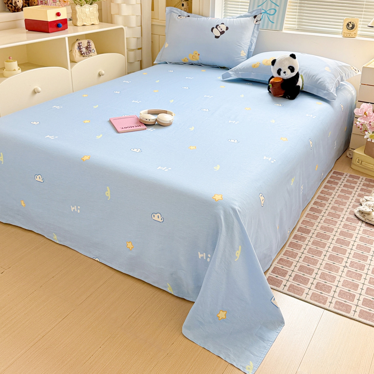 91家纺网 家纺一手货源 找家纺 董成龙家纺 2026春夏新款100%全棉纯棉印花四件套印花卡通系列三件套（喷气工艺） 熊猫鸭鸭乐-兰