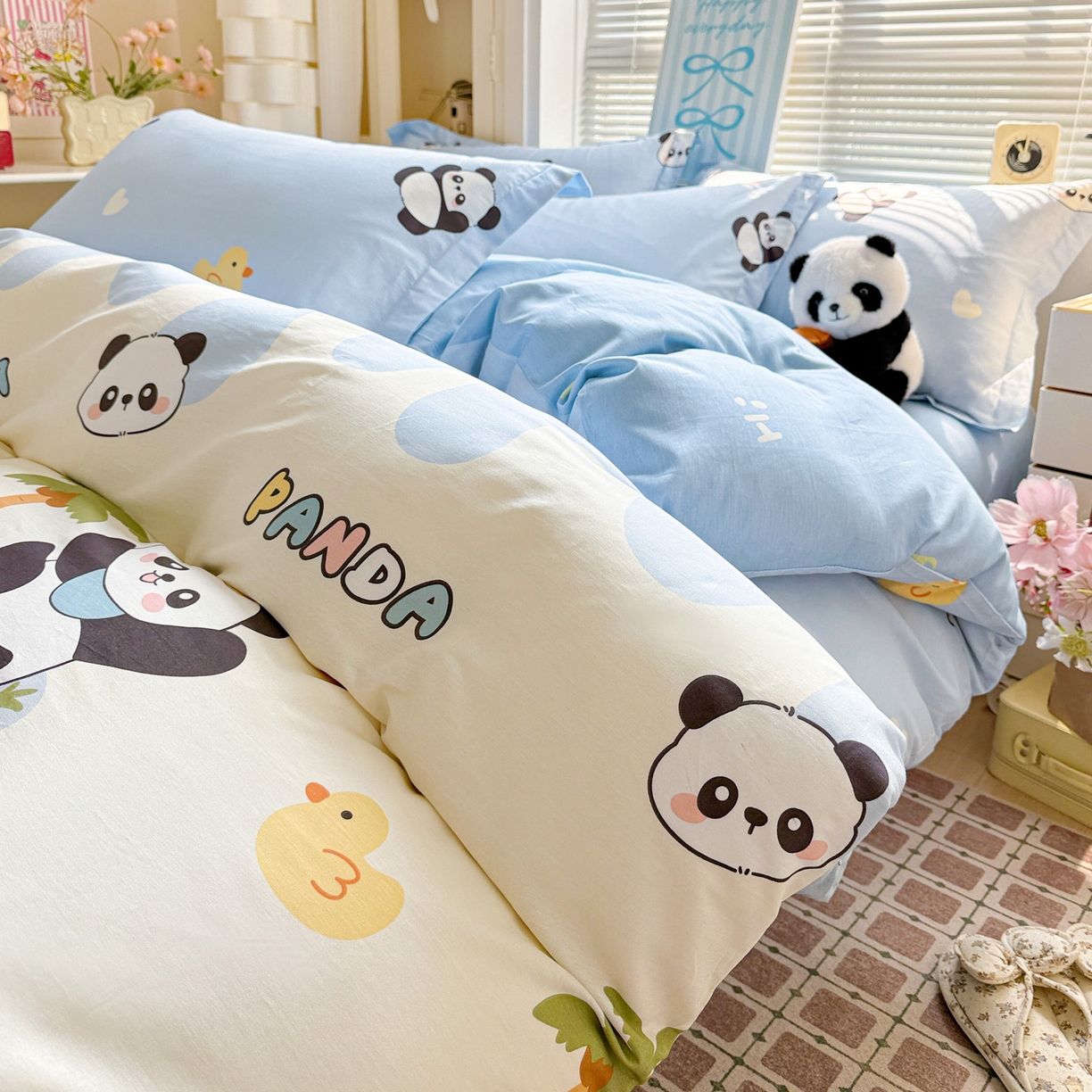 91家纺网 家纺一手货源 找家纺 董成龙家纺 2026春夏新款100%全棉纯棉印花四件套印花卡通系列三件套（喷气工艺） 熊猫鸭鸭乐-兰