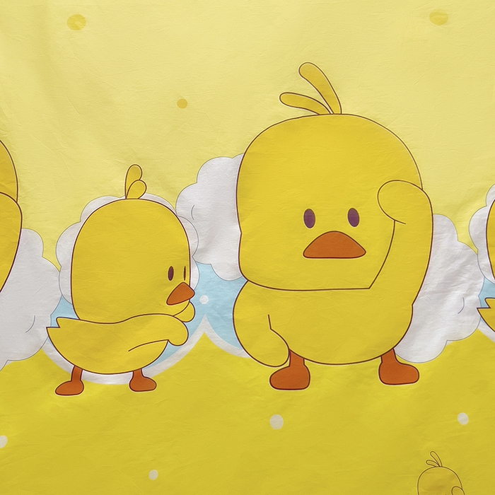 91家纺网 家纺一手货源 找家纺 萌朵家纺 2025新款豆豆绒全棉防踢被-结合牛奶绒绒防踢被 大黄鸭
