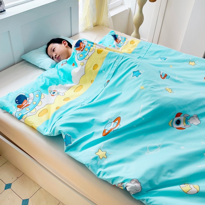 91家纺网 家纺一手货源 找家纺 萌朵家纺 2025新款豆豆绒全棉防踢被-结合牛奶绒绒防踢被 飞碟