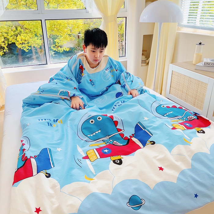 91家纺网 家纺一手货源 找家纺 萌朵家纺 2025新款豆豆绒全棉防踢被-结合牛奶绒绒防踢被 恐龙飞船