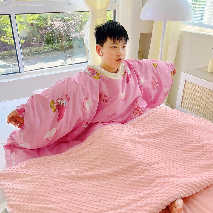 91家纺网 家纺一手货源 找家纺 萌朵家纺 2025新款豆豆绒全棉防踢被-结合牛奶绒绒防踢被 魔幻世界